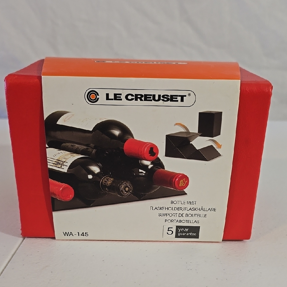 Le Creuset Wine Bottle Rest